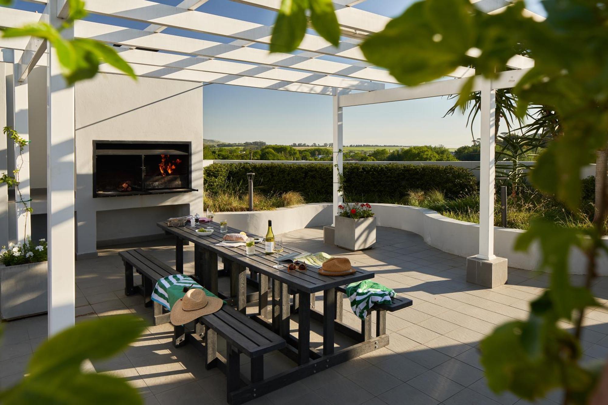The Den Apartments By Raw Africa Collection Stellenbosch Buitenkant foto