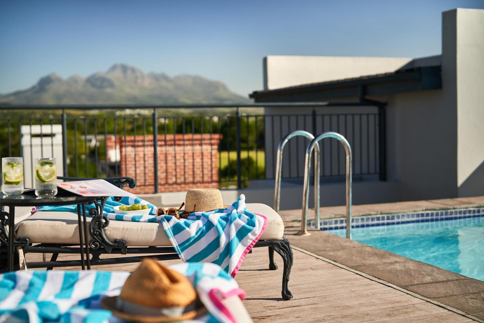 The Den Apartments By Raw Africa Collection Stellenbosch Buitenkant foto